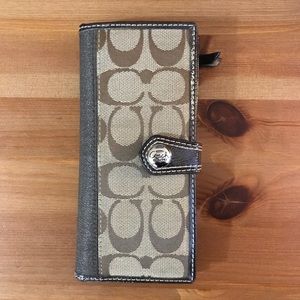 Coach wallet